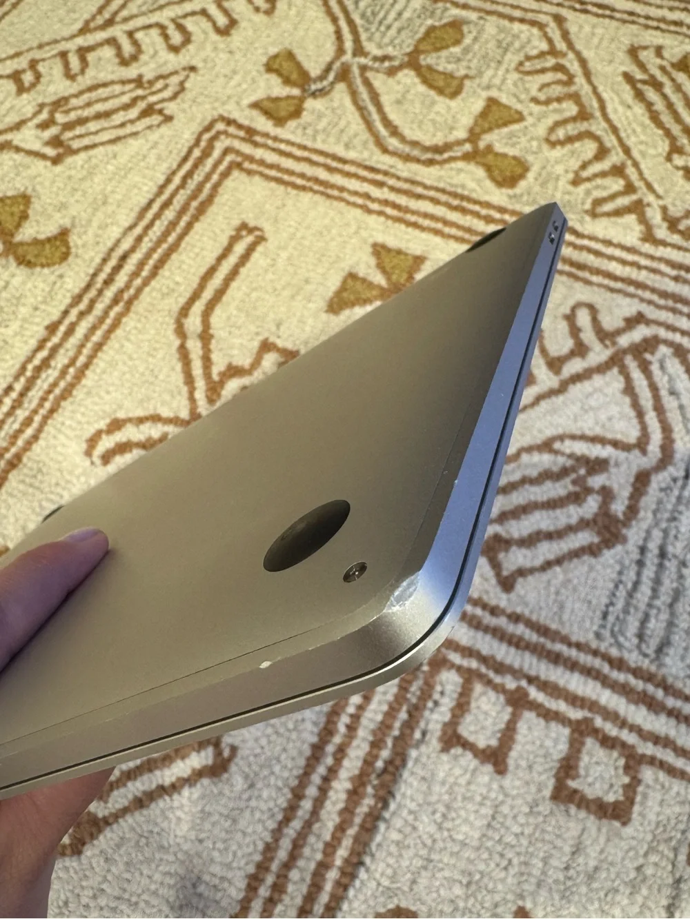 Apple MacBook Pro 13 inch, 2019, with touchbar